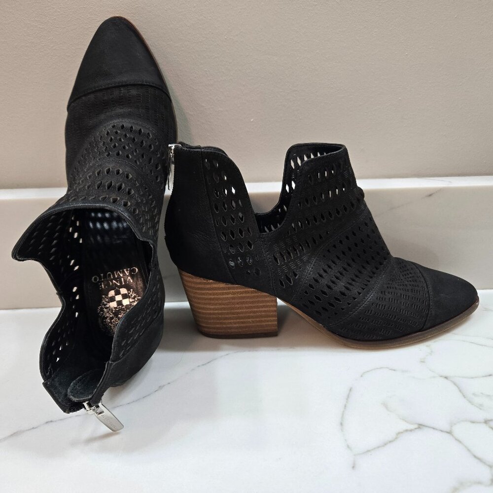 Vince Camuto Niranda Perforated Black Suede Leather Ankle Boots Size‎ 8